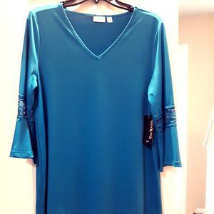 V-Neck Blue Long Sleeve Top